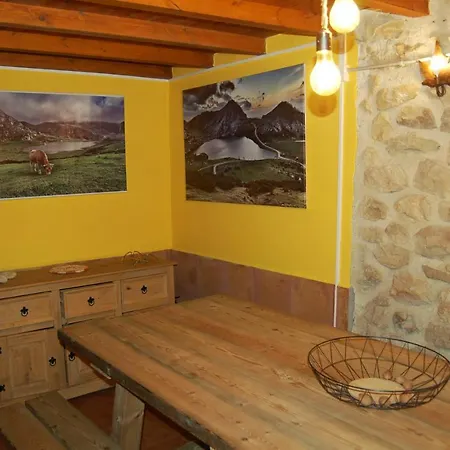 Casa Del Sella * El Llano (Cangas de Onis)